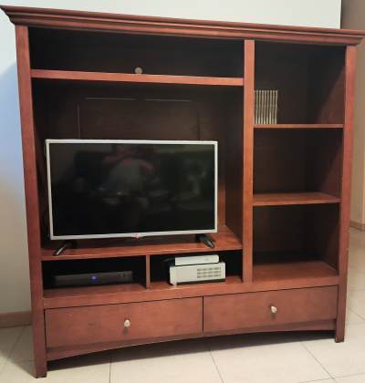 Mueble de tv con 2 cajones