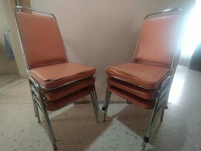 seis Sillas cromadas para antecomedor