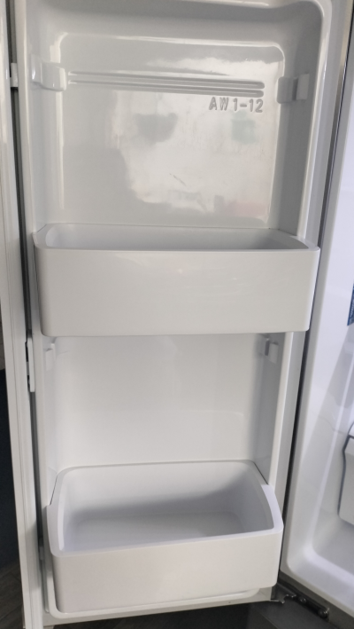 Refrigerador Samsung con fábrica de hielo 