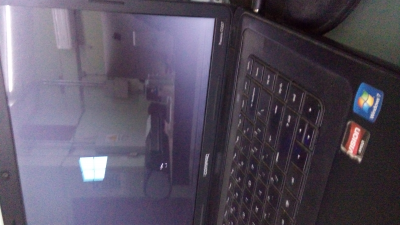 Laptop Compaq Presario CQ57