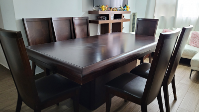 Comedor con 7 sillas