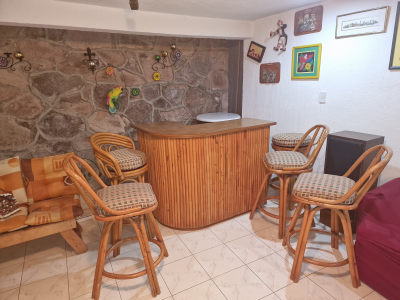 Bar de Ratan -  Barra y sillas