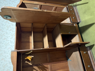 Ropero y lunq antiguos madera muy fina