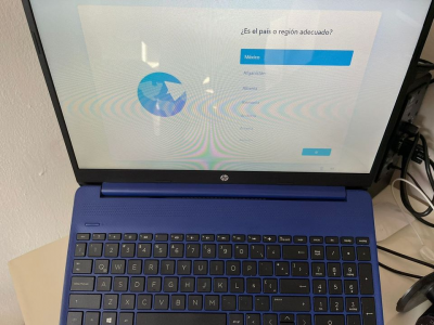 Laptop HP seminueva para trabajos exigentes
