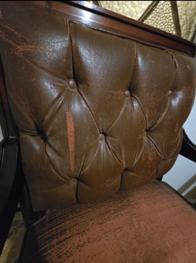 Par de sillones de caoba marca PACO SOBRINO