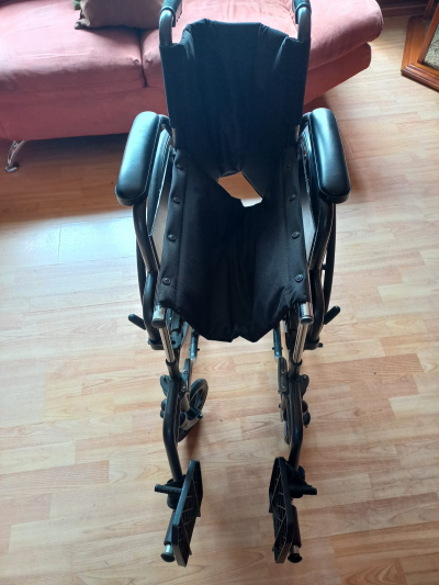 silla de ruedas reforzada