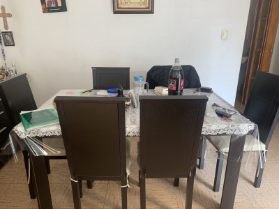 Comedor con 6 sillas y trinchador 
