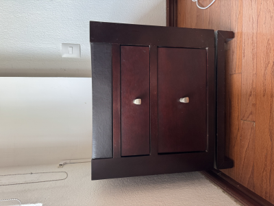 Recamara King Size (cabecera, comoda, burós laterales, espejo